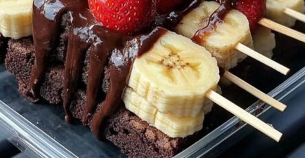 Spiedini di brownie dolci