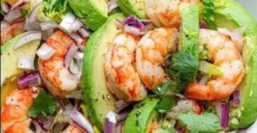 Insalata di gamberi e avocado