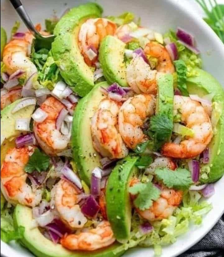 Insalata di gamberi e avocado