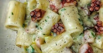 Mezze maniche con polpo